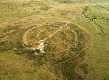 Obrovský starověký ruský monument2