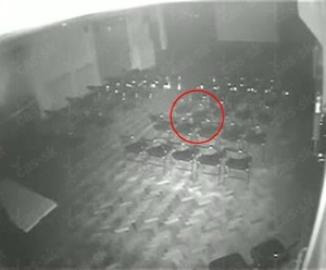 2118230_duch-divadlo-paranormalne-javy-kamera